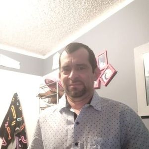 Meet your Posher, Denis nuñez